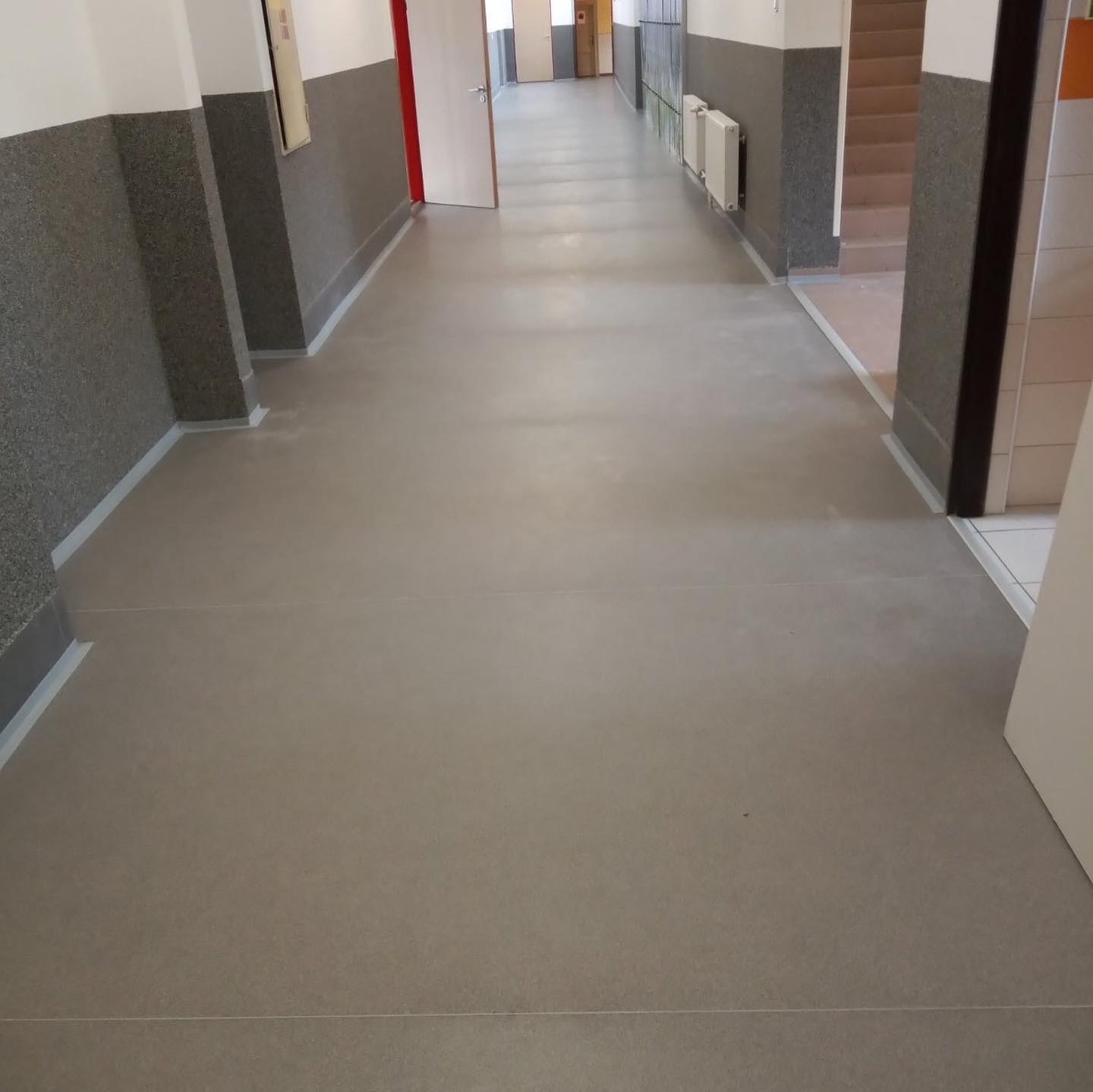 METRÁŽNE VINYLOVÉ PODLAHY - montáž